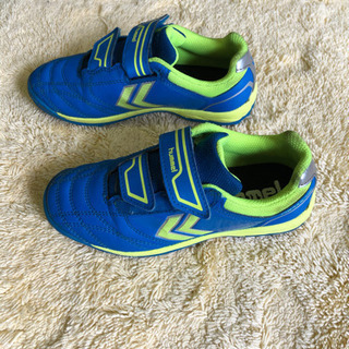 hummel シューズ