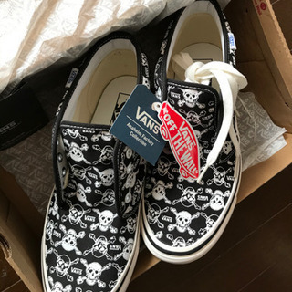 　VANS  スカル柄　ハイカットスニーカー　新品未使用の画像