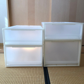 無印良品　衣装ケース4個の画像