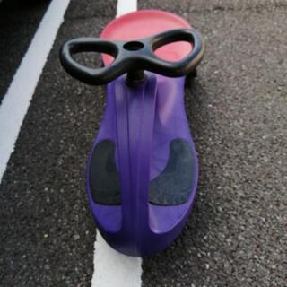 【ご購入者様決定しました】プラズマカー　外遊び　ムラサキ×赤