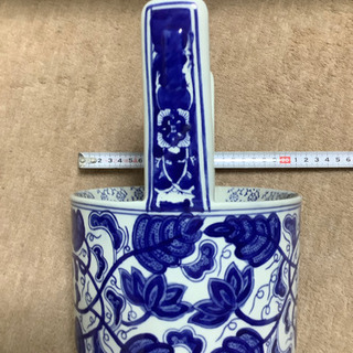 #有田焼　植木鉢カバーの画像