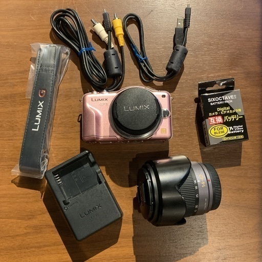 完動品 LUMIXデジタル一眼レフカメラ レンズなど付属品付き