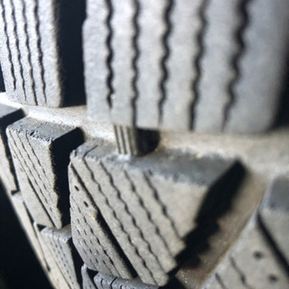 225/60R17美品4本セット❣️エクストレイル クルーガー アウトバック等に