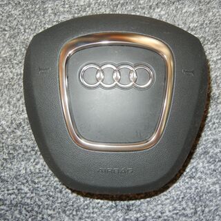 アウディ　純正　Q7　エアバック