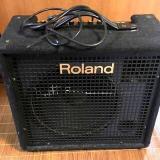 キーボードアンプ（Roland KC-100）