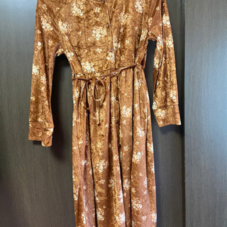新品　ワンピース　130㎝の画像