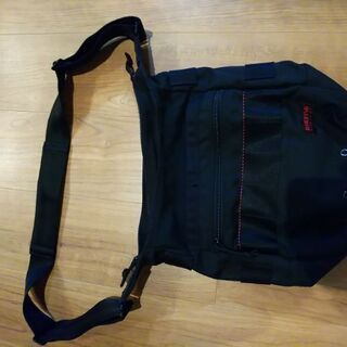 ブリーフィング　デイトリッパー　ショルダーバッグ中古品　色は黒　...