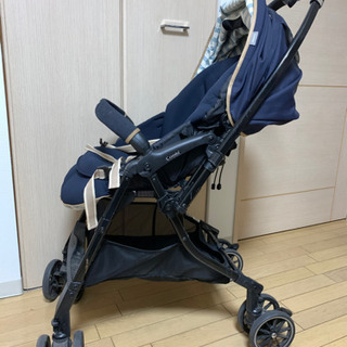 コンビ　ベビーカーの画像