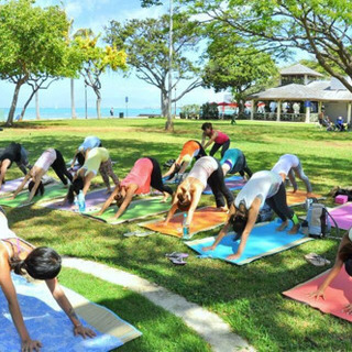 パークヨガ☆HAPPY ALOHA YOGA