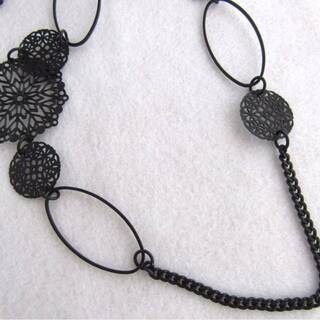 【未使用】ネックレス　幾何学模様のネックレス 　84.5cm　の画像