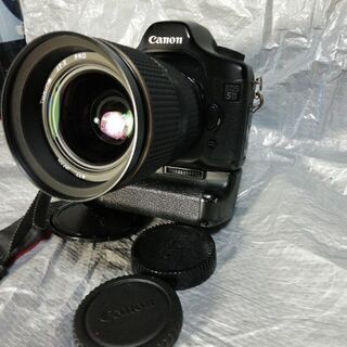 【値下げしました】Canon eos5D(初代)　バッテリーグリップ　レンズセット　全て揃っているので直ぐ撮影出来ますの画像