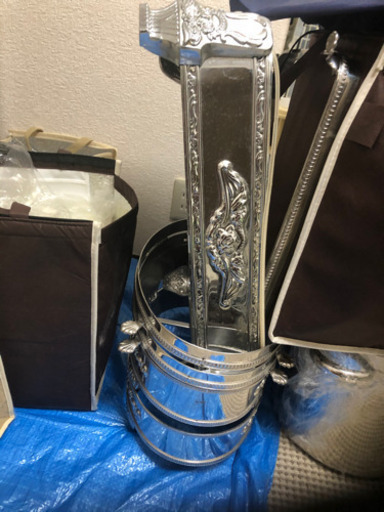 ケータリングなどで使っていた銀器