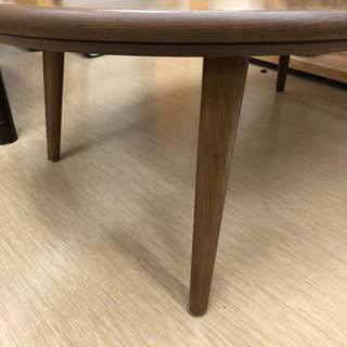 楕円形テーブル☆家具調コタツ☆テーブルはしっかり固定できます！の画像