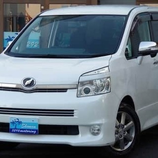 安定のヴォクシー★８人乗り★自社ローンで車に乗り換えよう！