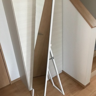 スタンドミラー　白