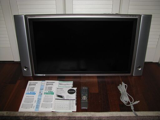 SHARP　32型液晶テレビ LC-32GD6 壁掛けブラケット付　中古