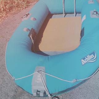 秋釣りに是非この一艘いかがですか