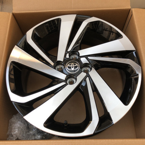 RAIZE 純正ホイール17インチ　新車外し