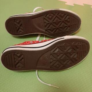 最終値下げしました！ CONVERSE 23.0cm  レッド ドット柄 未使用品の画像