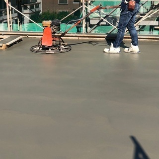 土間、左官