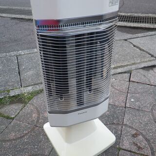 ■配達可■DAIKIN / ダイキン　遠赤外線暖房機　セラムヒー...