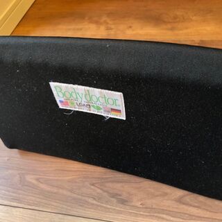 腰痛・リモートワークに！ボディドクター バックアップ 【100%天然ラテックスフォーム】 ブラックの画像