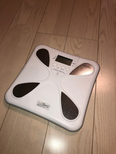 体重計TANITA