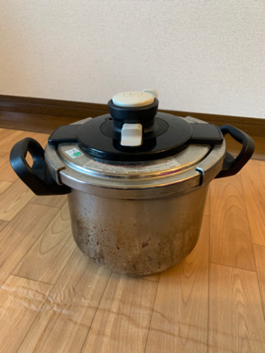【譲渡先決定しました】ティファール　圧力鍋　お譲りします