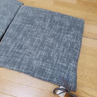 座布団？クッション？/２つセット/ダイソー/DAISO/中古/無料/0円の画像