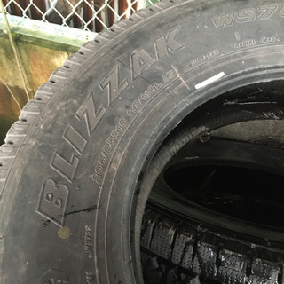 2tトラック　ブリザック　205/85R/16 117/115L LT スタッドレス