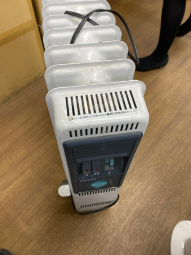PHILIPS フィリップス オイルヒーター 暖房器具