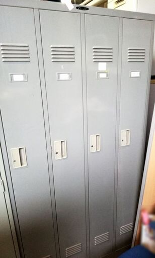 オフィス家具 4連ロッカー 幅約90 奥51.5 高179cm 収納 更衣室 会社 事務所 店舗 用具入れ