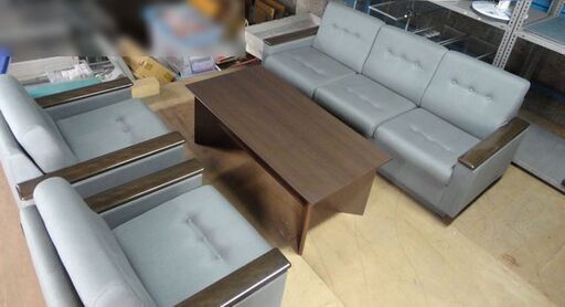 今だけチャンス！「ジモティー」見たよ！で通常特価54,978円より20,000円引きの34,978円!　KOKUYO コクヨ 応接セット 4点セット 三人掛けソファ 一人掛けソファ×2 センターテーブル 事務所 オフィス 応接間