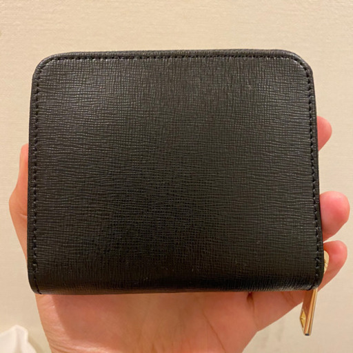 【新品】FURLA 二つ折り財布