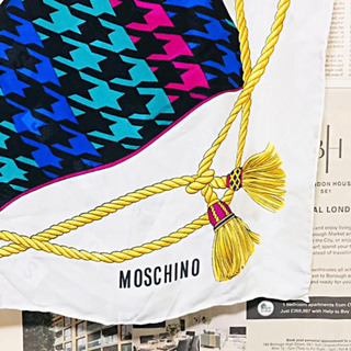 モスキーノ シルク スカーフ 大判 MOSCHINO シルク100%の画像