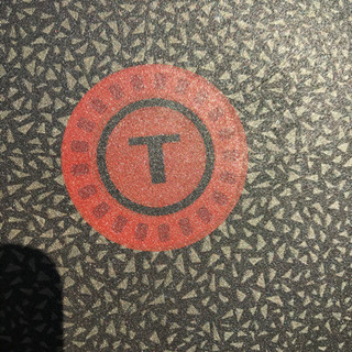 【ほぼ新品・おまけ付】ティファール フライパン 28cm IH対応 取っ手付　おまけ：ティファールおたまの画像