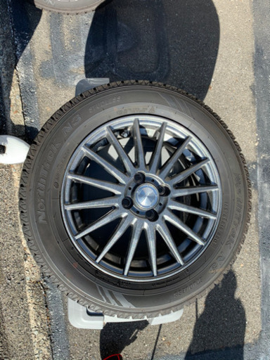 早い物勝ち　スタッドレスタイヤホイールセット