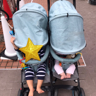 双子　二人乗り　ベビーカー  横型の画像
