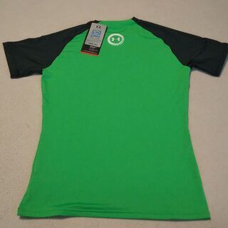 ●アンダーアーマー●　シャツ　★新品未使用★　145ｃｍ～155ｃｍの画像