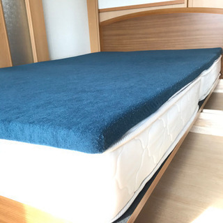 収納、マットレス付　セミダブルベッド　の画像
