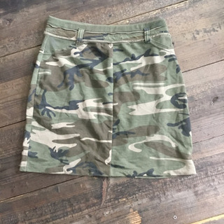 迷彩柄　タイトスカート