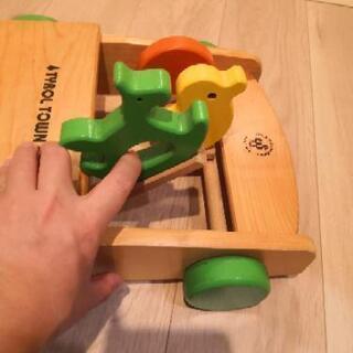 木製手押し車の画像