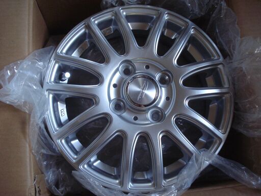 未使用13インチアルミホイール　4本セット