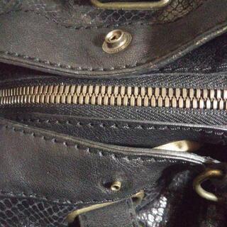 theory  ショルダーバッグの画像