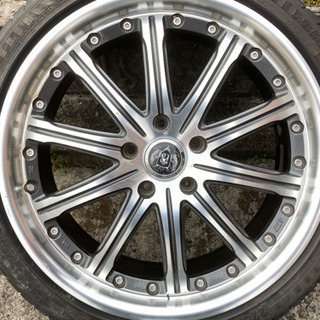 19インチ　フーガ　225/40ZR19 の画像