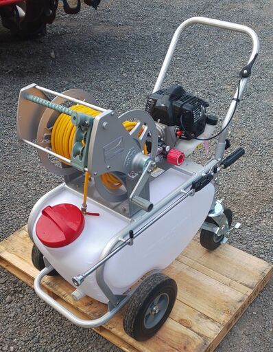 鹿児島発　2サイクルエンジン50Lタンク付き小型動噴　ES-50T　実演機