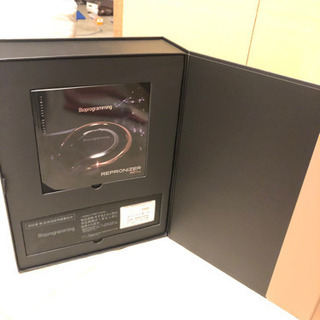 高級ドライヤーレプロナイザー4Dplusの箱
