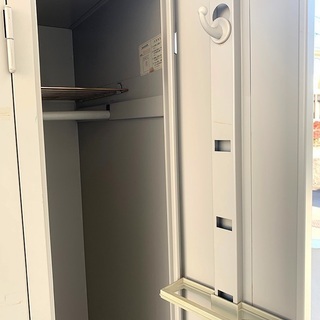 商談中　4人用ロッカー　鍵付き　中古の画像