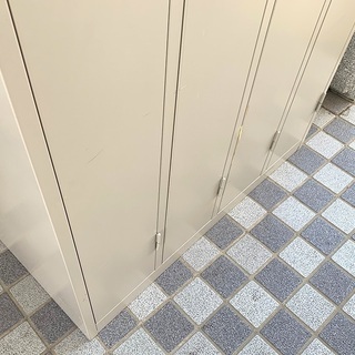 商談中　4人用ロッカー　鍵付き　中古の画像