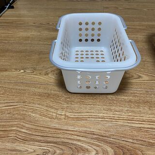 バスケット　（ 10/30 まで）